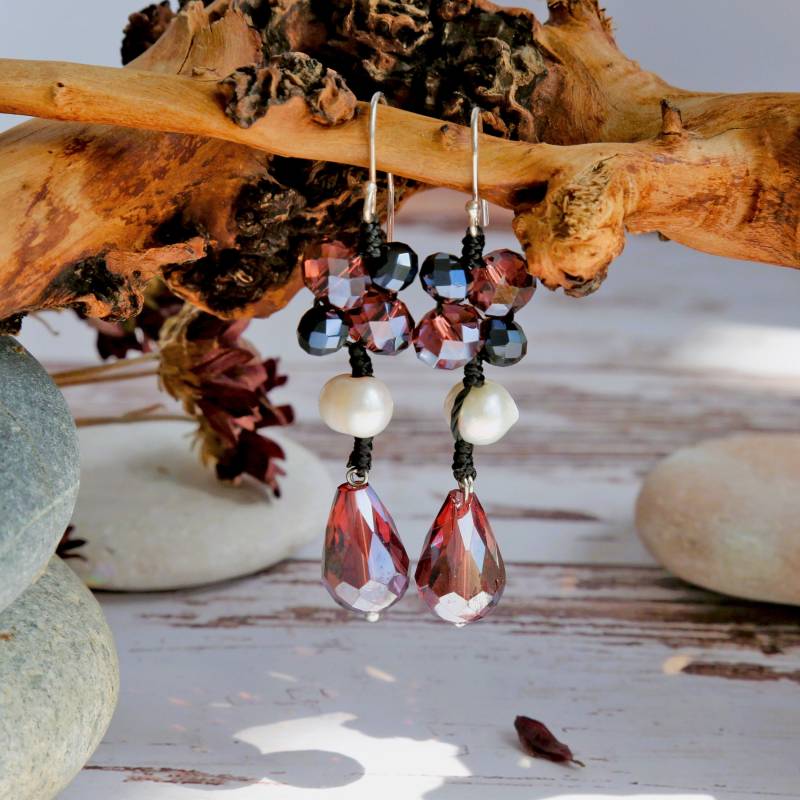 Hand Gehäkelte Kristall Und Perlenohrring. Multi Bead Hängeohrringe. Perle Baumeln Ohrringe. Cluster Ohrring. Funkel-Ohrring von MYGEMSROCK