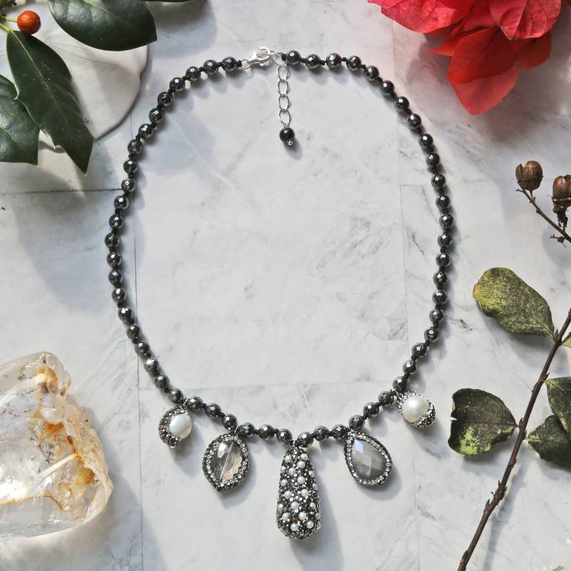 Perlen Druzy Anhänger Halskette. Halskette Mit Mehreren Anhängern. Hämatit Bib Kragen Pave Boho von MYGEMSROCK