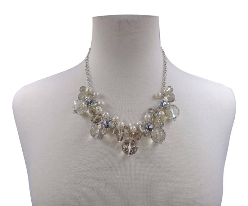 Statement-Kristall Und Potato Pearl. Necklacechunky Frauen Weiße Perle Kristall Statement-Halskette. Weiße Halskette. Statement von MYGEMSROCK