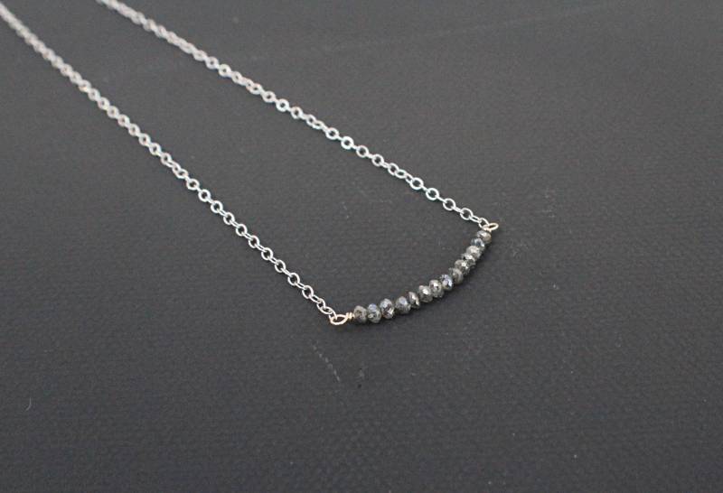 Minimal Moderne Einfache Graue Diamant Bar 14K Weißgold Halskette Minimal Moderne Einfache Graue Diamant Bar 14K Weißgold Halskette von MYSHELFIE