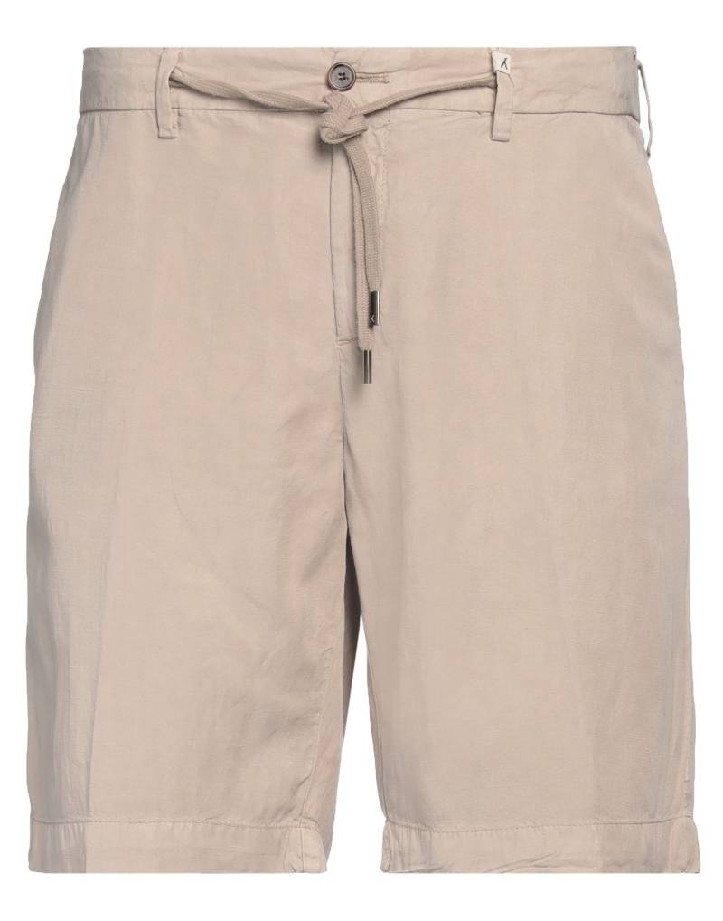 MYTHS Shorts & Bermudashorts Herren Beige MYTHS Shorts & Bermudashorts Herren Beige von MYTHS