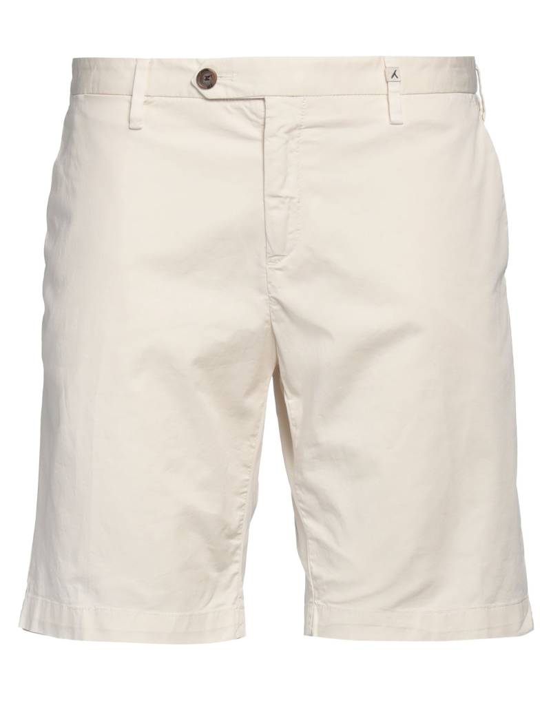 MYTHS Shorts & Bermudashorts Herren Off white von MYTHS