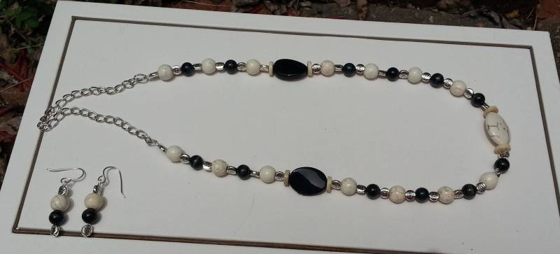 24" Halskette Und Ohrringe Set Howlith Tigerauge Halbedelsteinen von MZCreationsDesigns