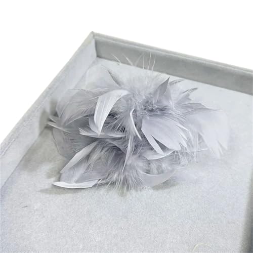 Retro Große Feder Damen Brosche Brust Blume Pin Kleid Hut Dekoration Corsage(Grey) von MZPOZB