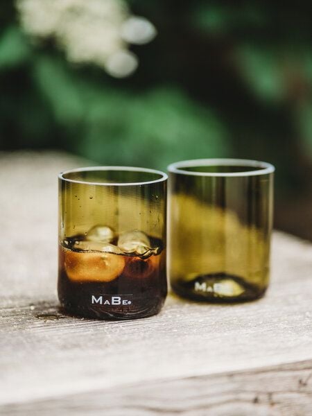 MaBe Nachhaltiges Trinkglas 1 Stk - handgefertigt aus leergetrunkenen Weinflaschen - 250ml von MaBe