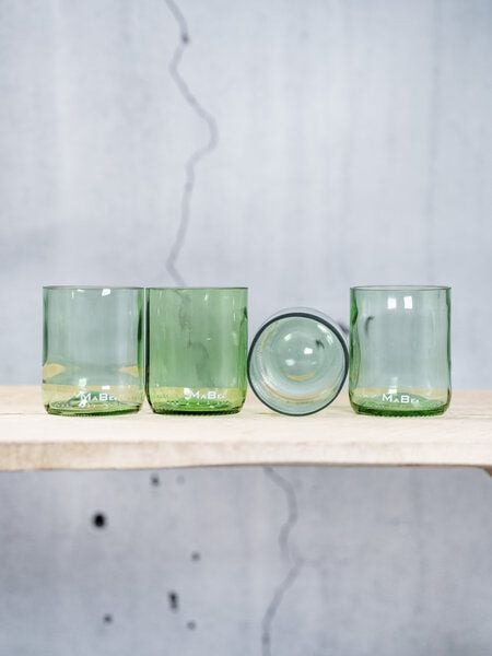 MaBe Trink Gläser UPCYCLING - nachhaltiges Geschenk für Hochzeit - Einzug - Geburtstag - 4er Set 250ml von MaBe