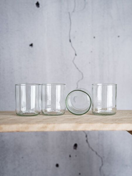 MaBe Trink Gläser UPCYCLING - nachhaltiges Geschenk für Hochzeit - Einzug - Geburtstag - 4er Set 250ml von MaBe