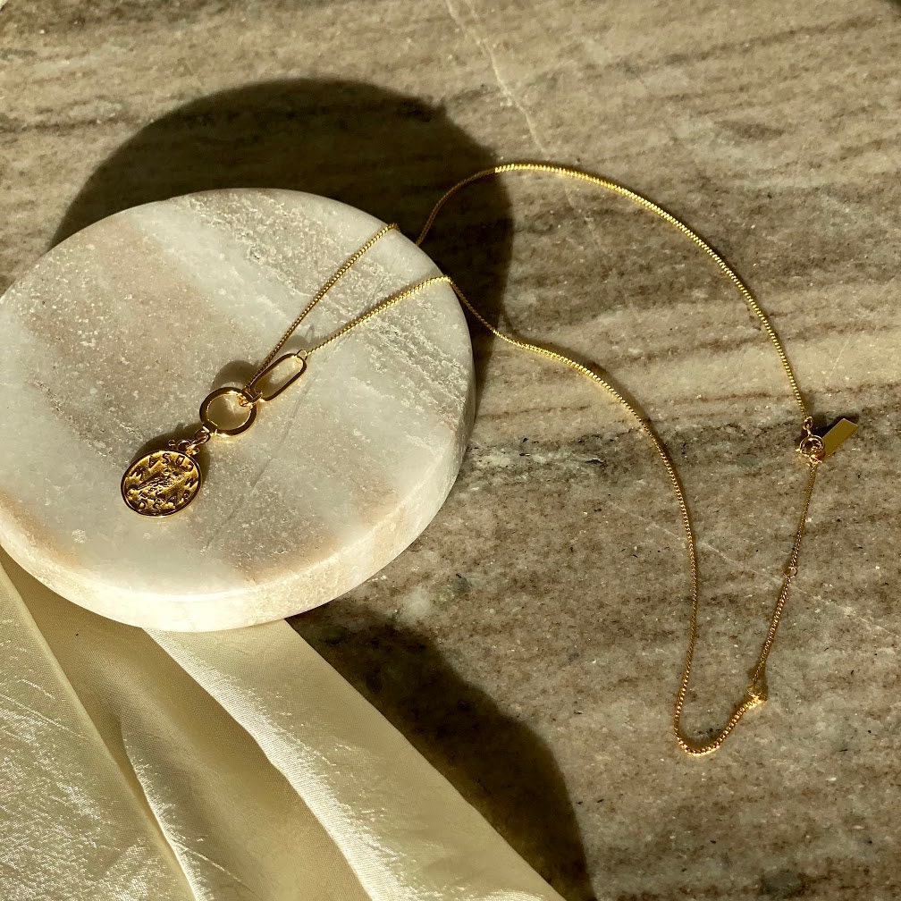 Goldmünze Anhänger 18K Gelbgold Sterling Silber von MaBeauteBijoux