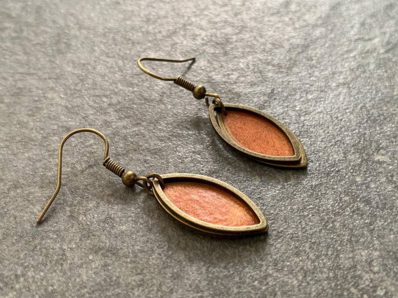 Orangene Hängeohrringe von DieHangLage