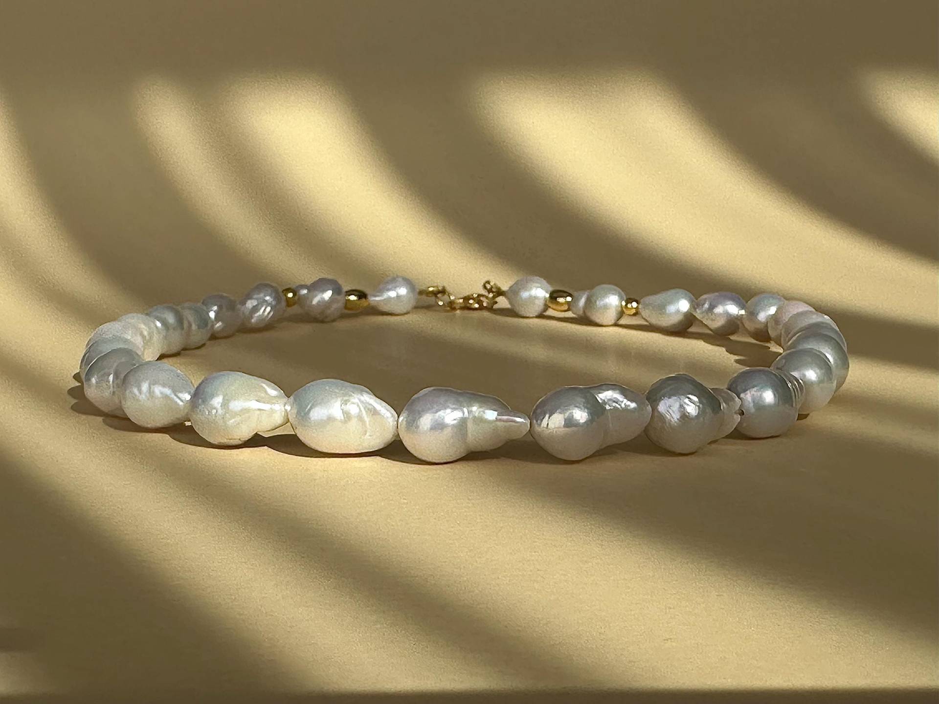 Echte Perlen Halskette Schmuck Modern Trend Geschenk Event Hochzeit Handmade Länge 43cm Echte Perlen Halskette Schmuck Modern Trend Geschenk Event Hochzeit Handmade Länge 43cm von MaKiazy