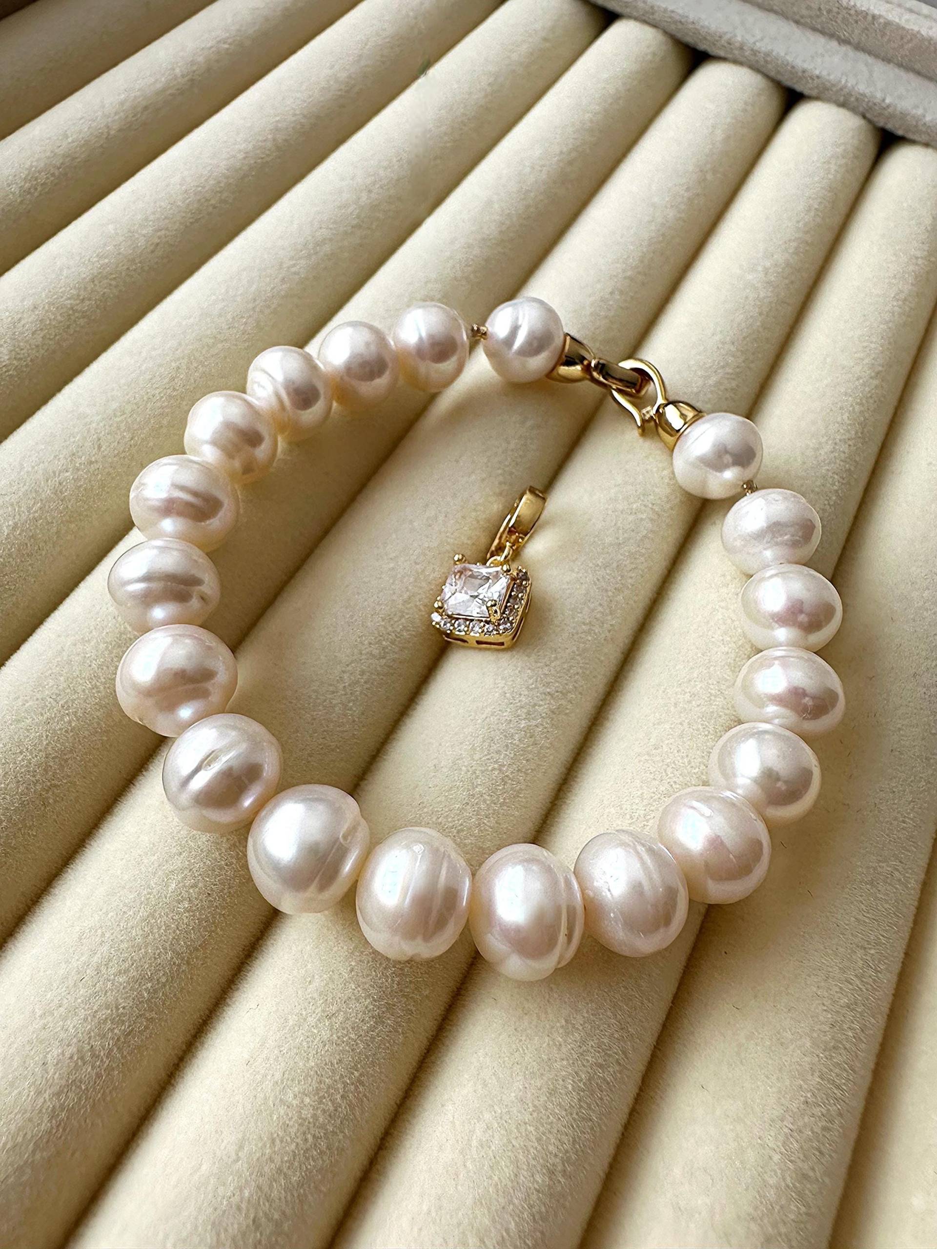 Perlenarmband Abnehmbar Anhänger Cubic Zirkonia Gold Klassisch Elegant Vintage Modern Geschenk Frau Hochzeit Party Handmade Makiazy Schmuck Perlenarmband Abnehmbar Anhänger Cubic Zirkonia Gold Klassisch Elegant Vintage Modern Geschenk Frau Hochzeit Party Handmade Makiazy Schmuck von MaKiazy