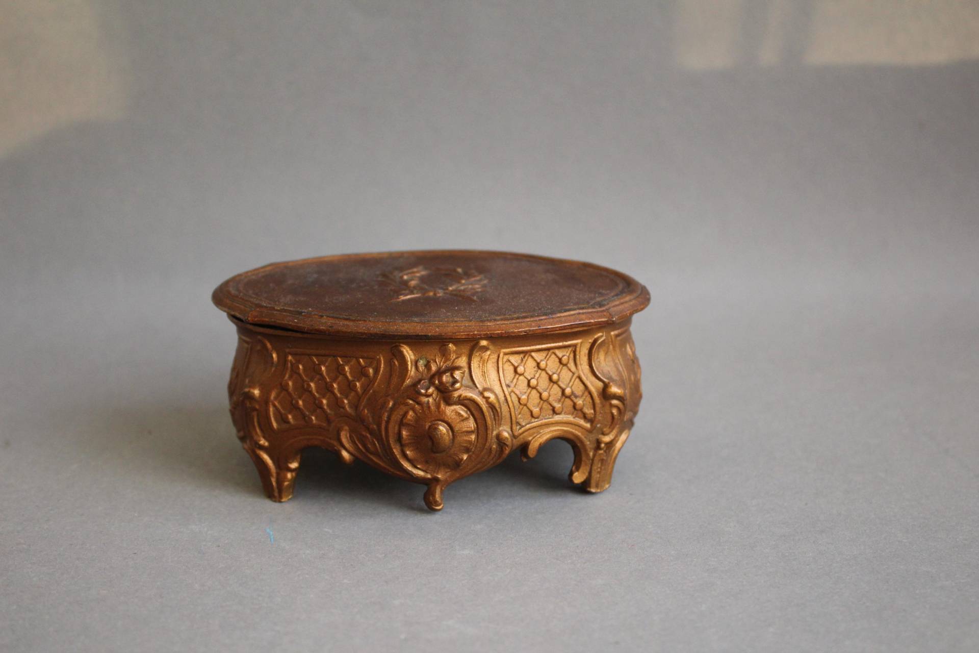 Bronzierte Empire Schatulle Frankreich 19.jhd Metall Deckeldose Schmuckkästchen von MaKoVintageShop