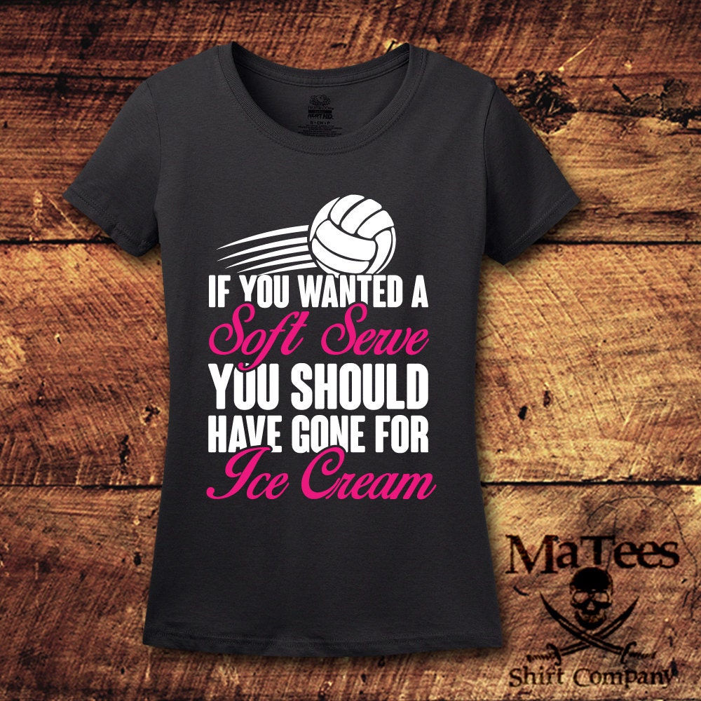 Beachvolleyball, Beachvolleyball-Hemd, Beachvolleyball-Geschenk, Volleyball-Mama-Hemd, Weicher Aufschlag, Eiscreme, T-Shirt, Hemd, T-Shirt von MaTees