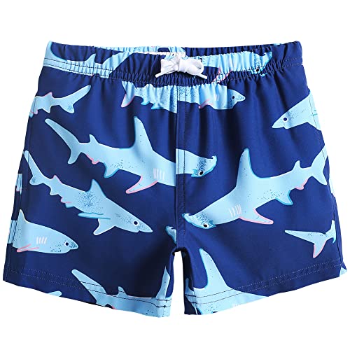 MaaMgic Jungens 4 Way Stretch Badehosen Schnelltrocknend Badeshorts mit Mesh-Futter Taschen und Verstellbarem Tunnelzug MEHRWEG,Cartoon Hai blau 2022 von MaaMgic