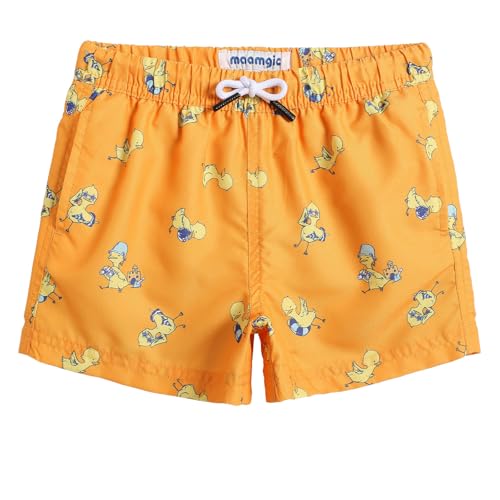 MaaMgic Kleine Jungen Badeshorts Badehosen Schnelltrocknend Boardshorts mit Mesh-Futter Taschen und Verstellbarem Tunnelzug MEHRWEG,Mandarinengelb Badeente,8 Jahre von MaaMgic