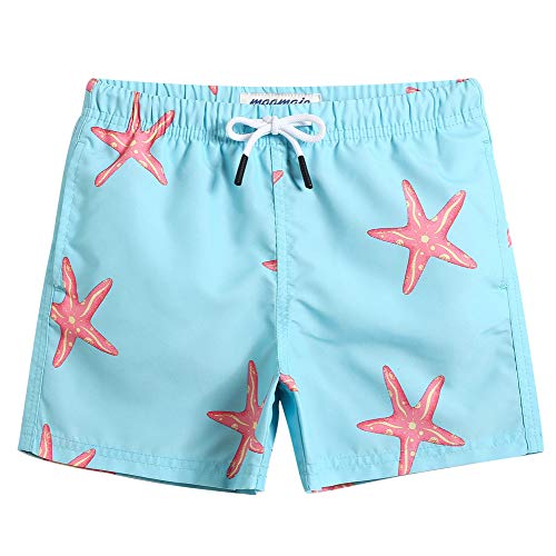 MaaMgic Kleine Jungen Badeshorts Schnelltrocknend Boardshorts mit Mesh-Futter Taschen und Verstellbarem Tunnelzug MEHRWEG, Seestern Hellblau, 5-6 Jahre alt von MaaMgic