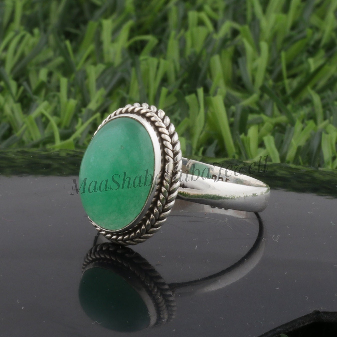 Echte Grüne Jade Ring, Grün Oval Form Edelstein 925 Sterling Silber Boho Geschenk Für Sie, Ehering von MaaShabashibaJewell