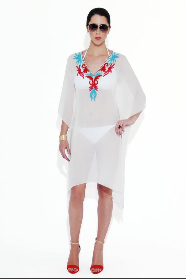 Maaj Perlen Kaftan von MaajResortWearStudio