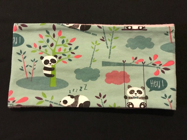 Kinderhalswärmer/Warmer Und Weicher Snood - Panda-Muster 50 cm Kinderhalswärmer/Warmer Und Weicher Snood - Panda-Muster 50 cm von MaboiteaBidouilles