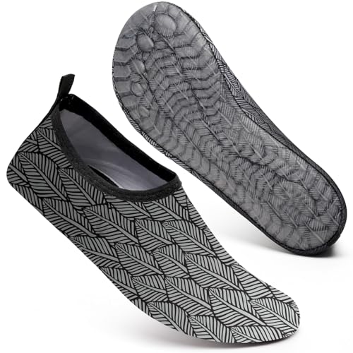 Mabove Badeschuhe Wasserschuhe Schwimmschuhe Damen Herren Strandschuhe Aquaschuhe Barfussschuhe Badesoken Surfschuhe(Laubgrau,36/37EU) von Mabove