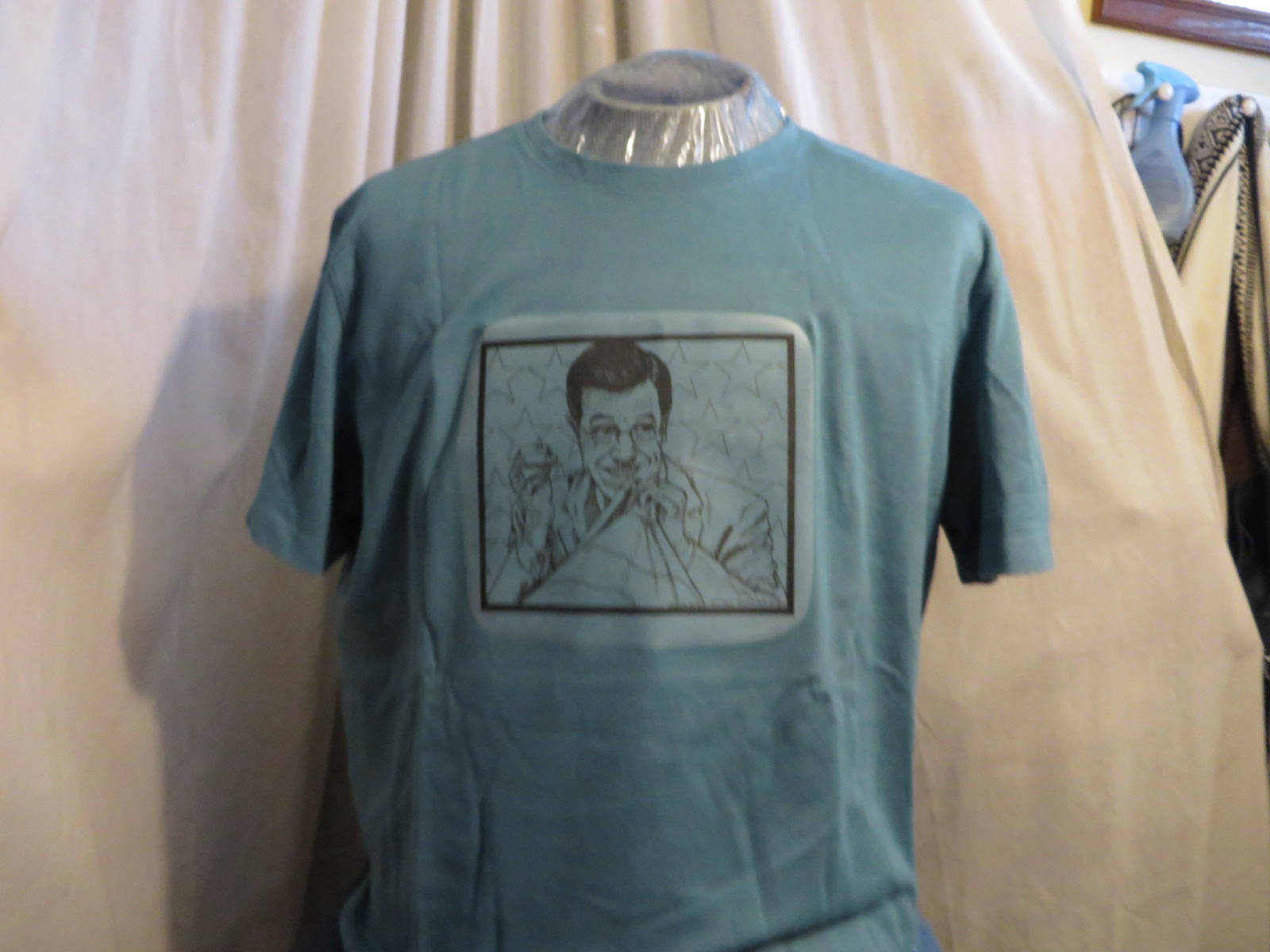 Colbert | T-Shirt Colbert | T-Shirt von MacabreParkImagery
