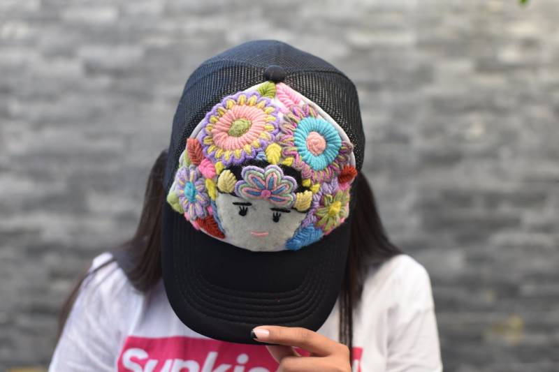 Blumen Bestickter Hut ~ Baseball Cap Frauen Hand Bestickt Chiapas Vintage Stil Boho Geschenke von MacarenaCollection