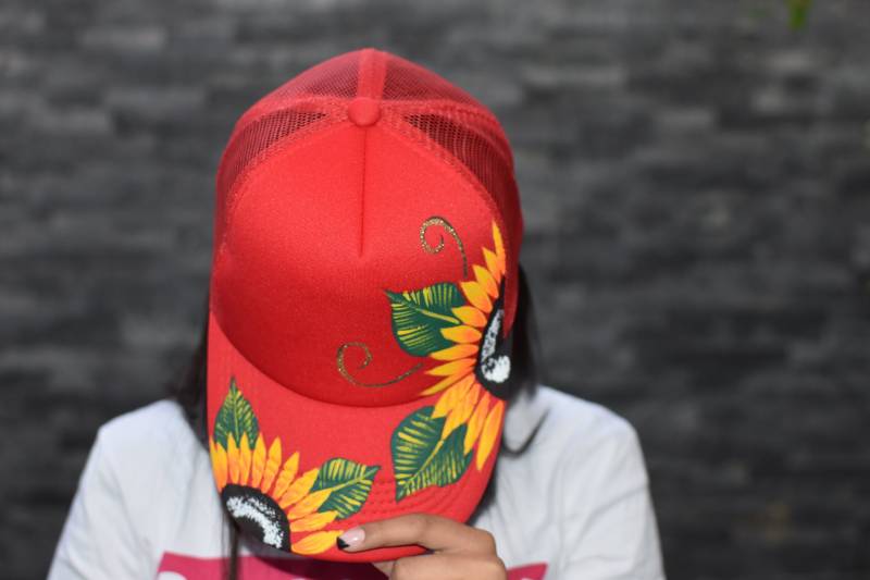 Handbemalter Hut Mit Blumen ~ Baseballmütze Handbestickt Mexikanisch Chiapas Vintage Stil Boho Bunt Geschenke von MacarenaCollection
