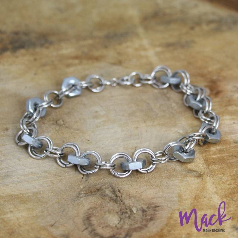 Hex Nuss Armband Hex Nuss Armband von MackMadeDesigns