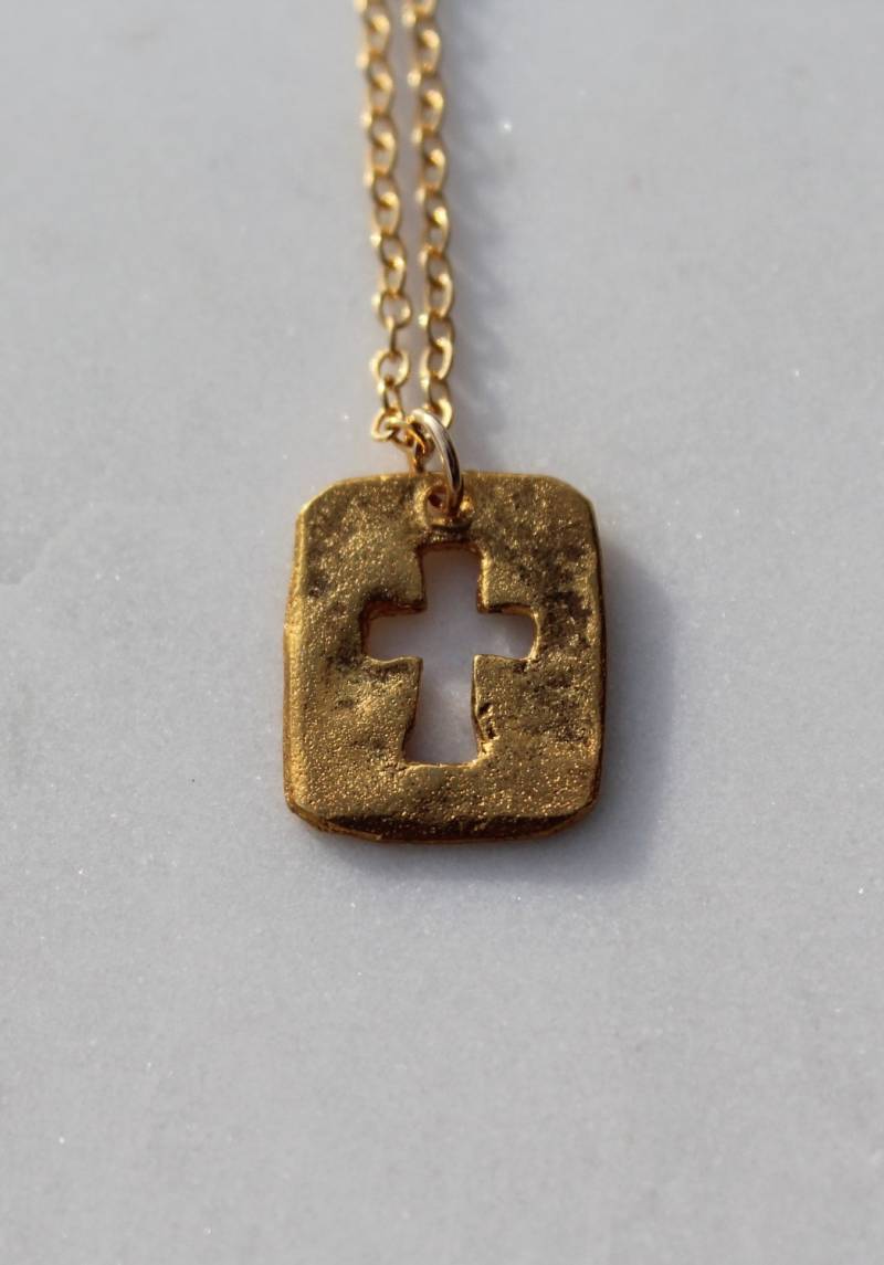 Kreuz Halskette Ausschnitt Kreuz Halskette Ausschnitt von MackandRoCreations