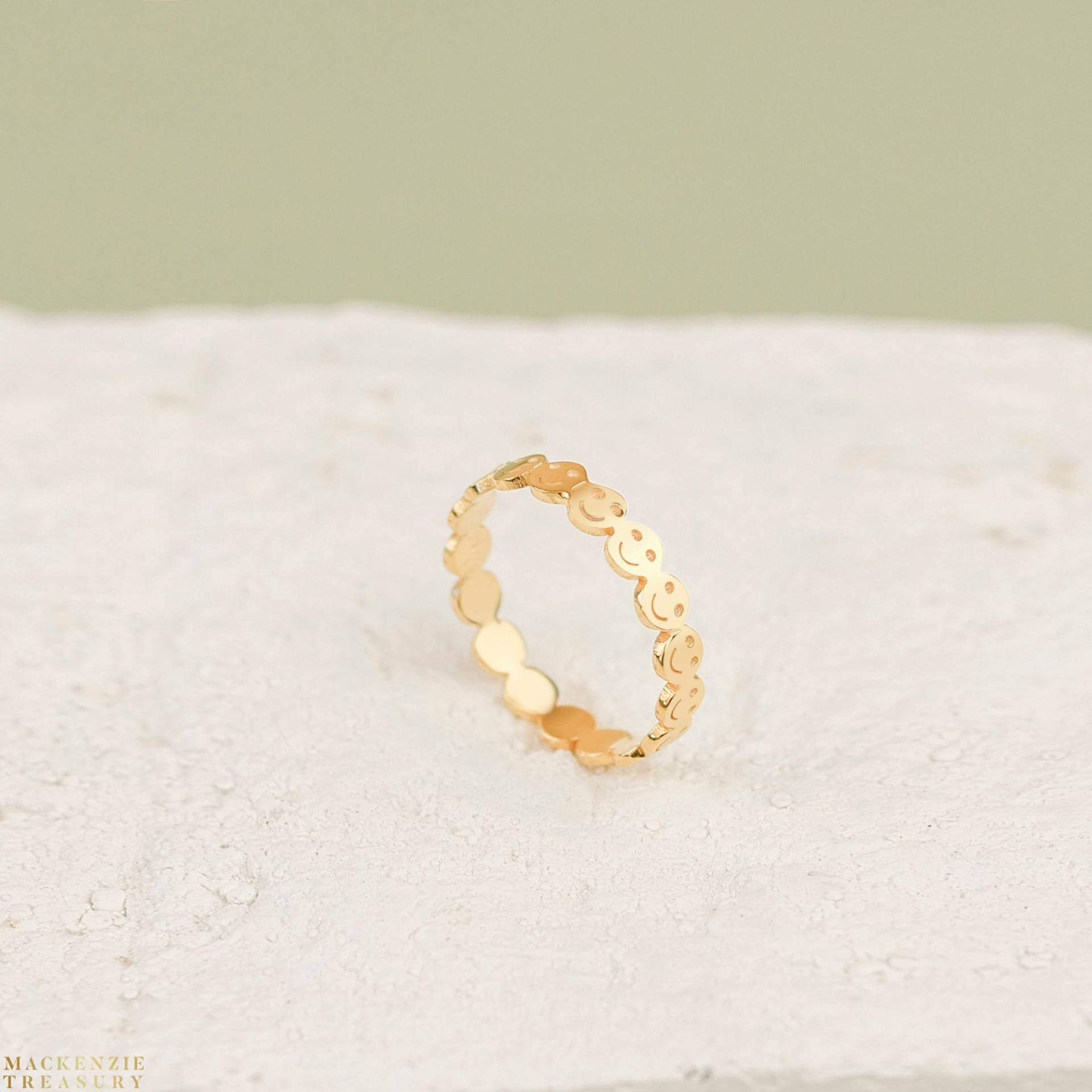 Gold Smiley Gesicht Ring - Glückliches Glücklich Lächelndes Emoji Minimalist Geburtstag Geschenk Gold Smiley Gesicht Ring - Glückliches Glücklich Lächelndes Emoji Minimalist Geburtstag Geschenk von MackenzieTreasury