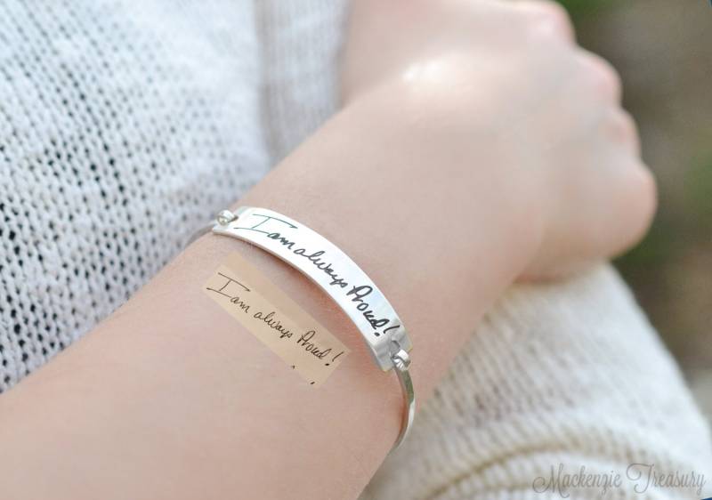 Handschrift Gravierte Armreif - Tatsächliche Signatur Geätzte Memorial Weihnachten von MackenzieTreasury