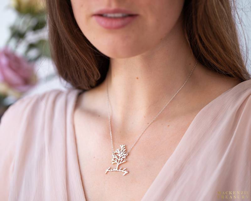 stammbaum Halskette - Großmutter Geschenk Baum Des Lebens Herbst Personalisieren Für Gramma von MackenzieTreasury