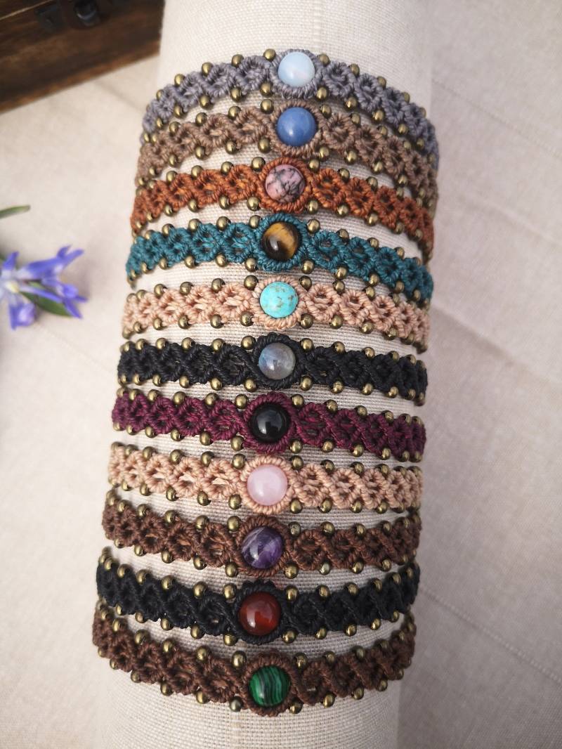 Personalisierbares Armband Schlichtes Halbedelstein Makramee Personalisiertes Geschenk Boho Schmuck Personalisierbares Armband Schlichtes Halbedelstein Makramee Personalisiertes Geschenk Boho Schmuck von MacrasuCreations
