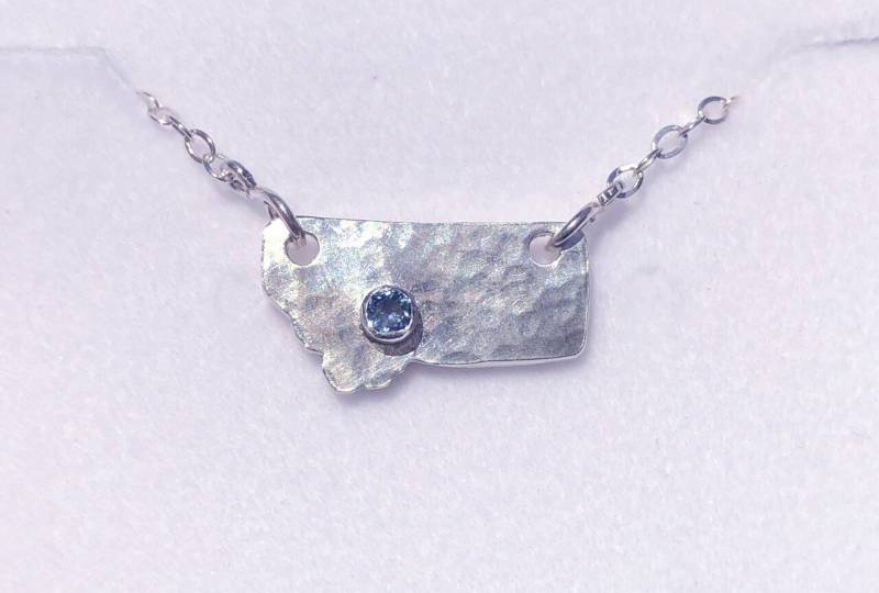 Montana Sapphire Statement Halskette von Macsgems