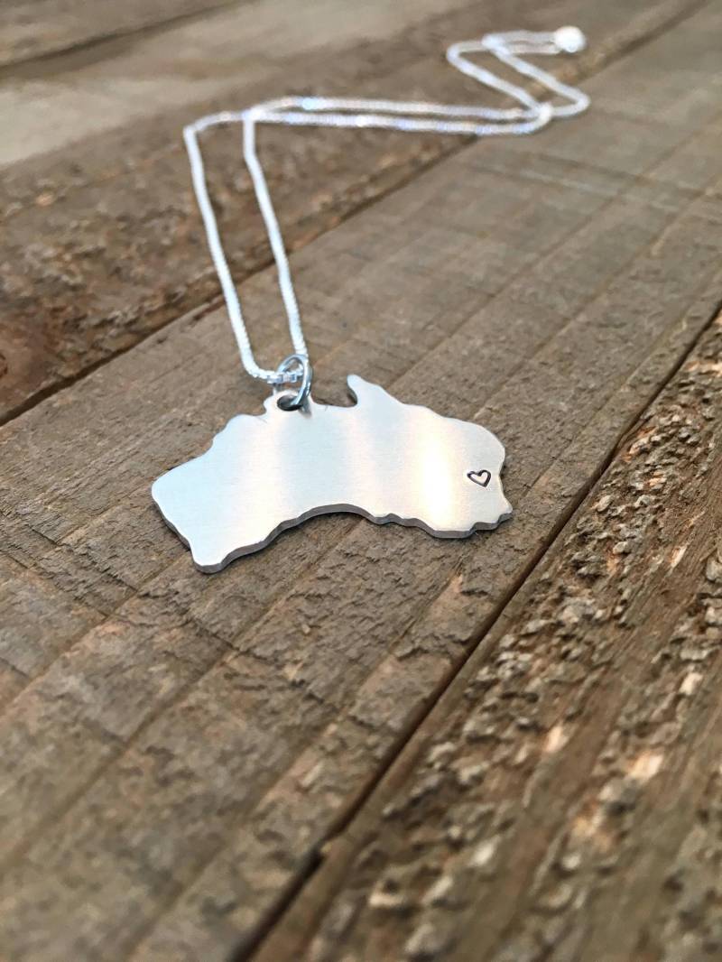 Australien Halskette-Sydney Halskette-Australien Schmuck-Handgestempelte Halskette-Weihnachtsgeschenk-Geschenk Australien Halskette-Sydney Halskette-Australien Schmuck-Handgestempelte Halskette-Weihnachtsgeschenk-Geschenk von MacyAnneDesigns
