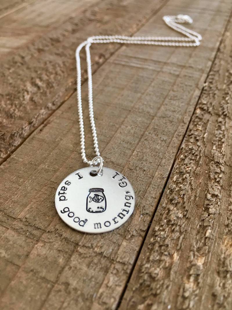 Bob Halskette-Gil Halskette-Lustige Halskette-7/8 "Handgestempelte Halskette-Geschenk Bob Halskette-Gil Halskette-Lustige Halskette-7/8 "Handgestempelte Halskette-Geschenk von MacyAnneDesigns