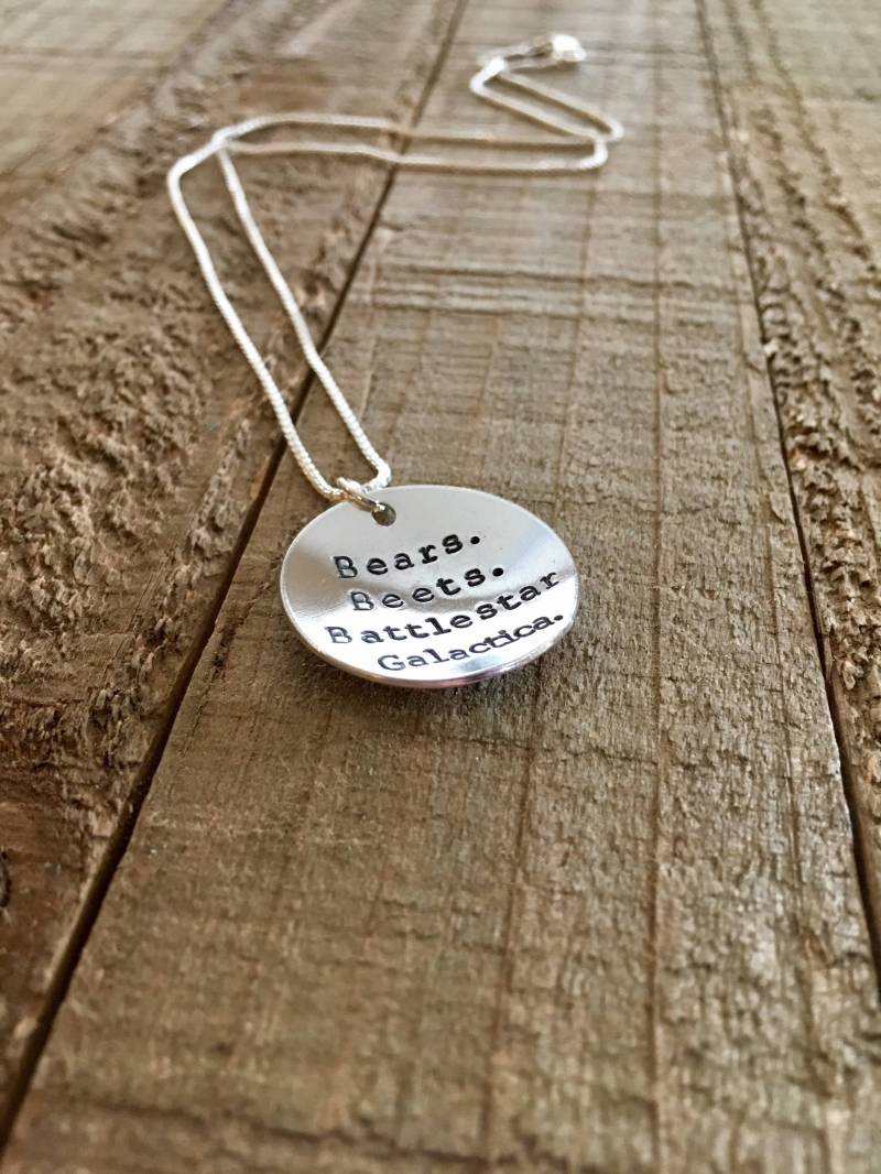 The Office-Bears, Beets, Battlestar Galactica-Das Büro Halskette-Dwight-1 "Kette-Geschenk The Office-Bears, Beets, Battlestar Galactica-Das Büro Halskette-Dwight-1 "Kette-Geschenk von MacyAnneDesigns