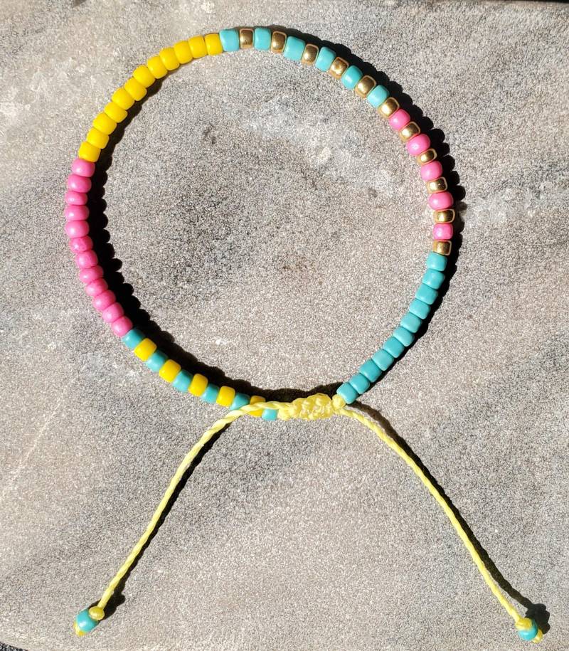 Gelbe Rocailles Perlenarmband, Verstellbares Armband, Freundschaftsarmband, Freundschaftsarmband Gelbe Rocailles Perlenarmband, Verstellbares Armband, Freundschaftsarmband, Freundschaftsarmband von MadColorJewelry