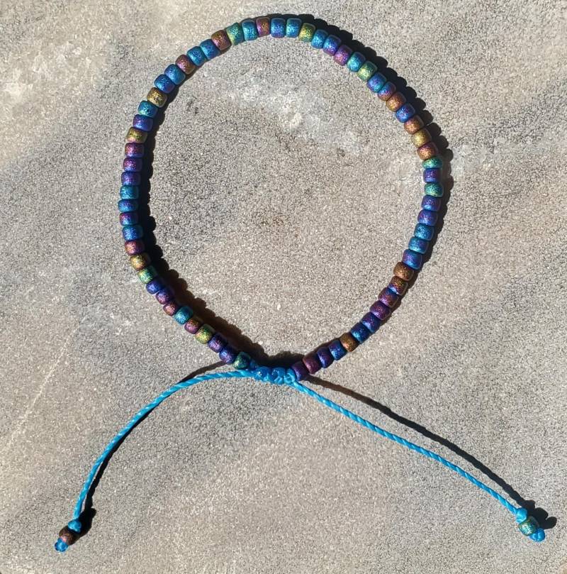 Sommer Armband, Verstellbares Perlenarmband, Freundschaftsarmband, Handgemachtes Rocailles Winziges Perlenarmband von MadColorJewelry