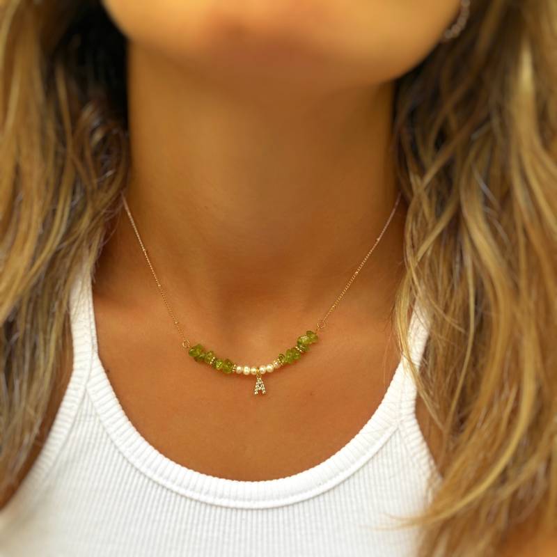 Initialenkette Mit Rosa Stein - Zierliche Steinkette Minimalistisch Handgefertigter Schmuck Personalisierte Geschenke Geschenk Für Sie von MadJewelryCo