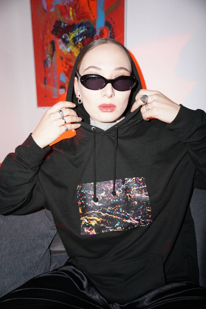 Space N' Error - Premium Unisex Grafik Digital Art Pullover-Hoodie Space N' Error - Premium Unisex Grafik Digital Art Pullover-Hoodie von MadLoonyMerch