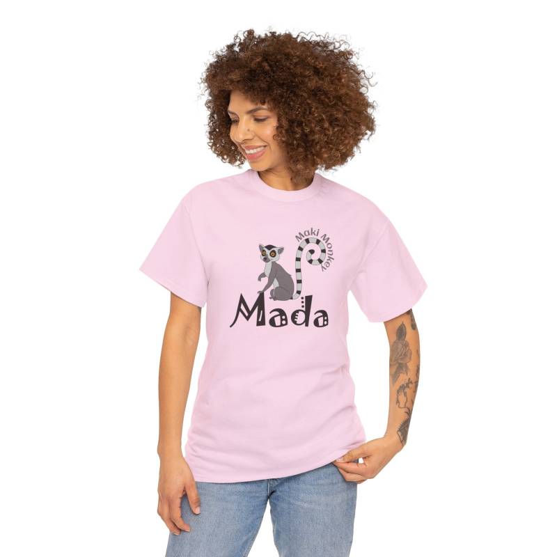 T-Shirt Lemuren "Mada"__Entdecker-T-Shirts Mit Madagaskar-Motiven - Comic-Tier-Designs Auf Premium-Baumwolle Einzigartige Geschenkidee von MadagaskArtShop