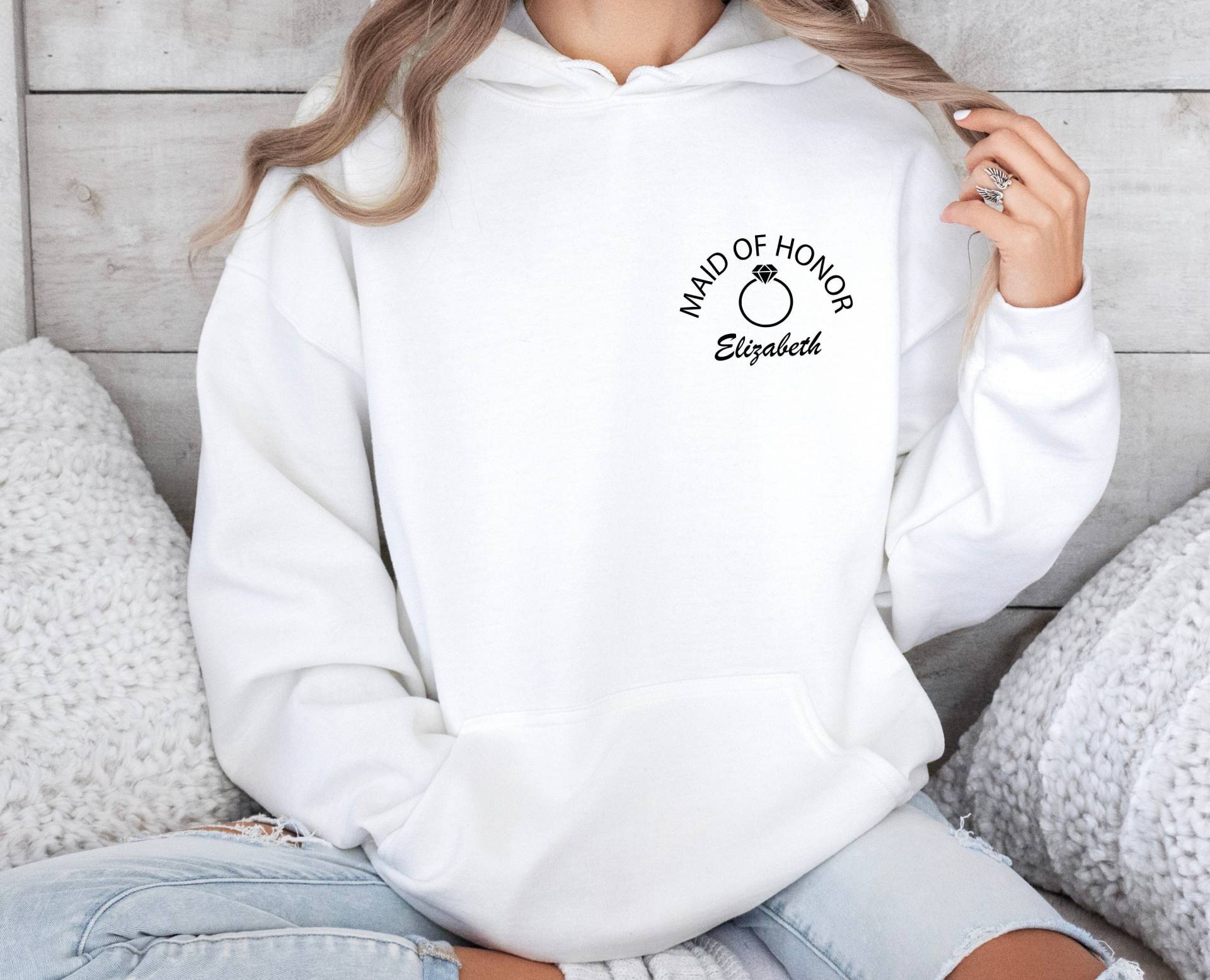 Personalisierter Brautjungfer Hoodie, Trauzeugin Pullover, Braut Party Süßer Ehren Jungvermählten Wifey Top, Gerade Verheiratet Top Personalisierter Brautjungfer Hoodie, Trauzeugin Pullover, Braut Party Süßer Ehren Jungvermählten Wifey Top, Gerade Verheiratet Top von MadamCordelia