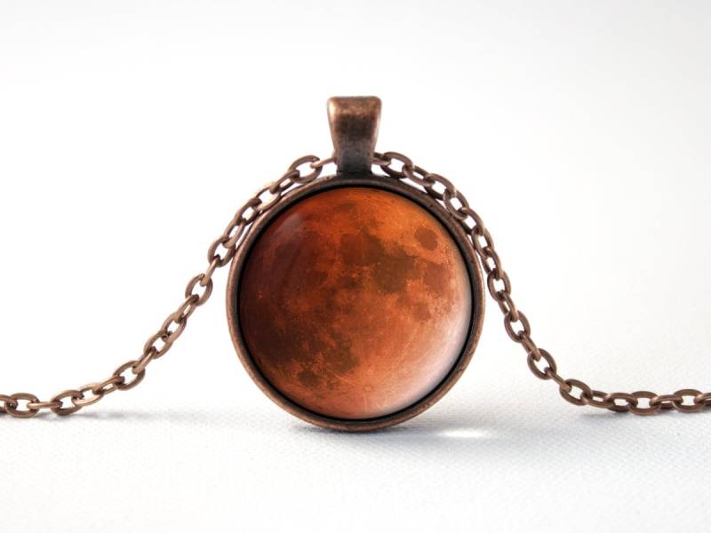 Roter Mond Halsketten Anhänger Luna Geschenk Blutmond Mondkunst Vollmond Schmuck Space Geburtstagsgeschenk Lunar Halskette Phase von MadamIris