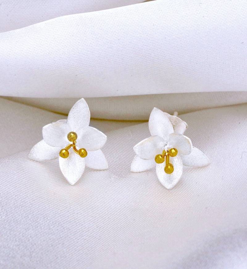 Blumen Bicolor Mini Ohrstecker - 925 Sterling Silber Florale Botanik Gartenliebhaber Ohrringe Dimensionaler Eleganter Femininer Schmuck von MadamLili