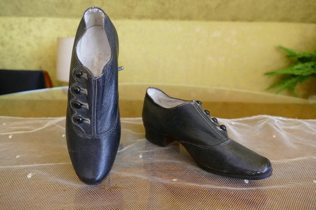 1870Er Jahre Antike Lederknopfmuster Schuhe, La Duchesse von MadameFlorence