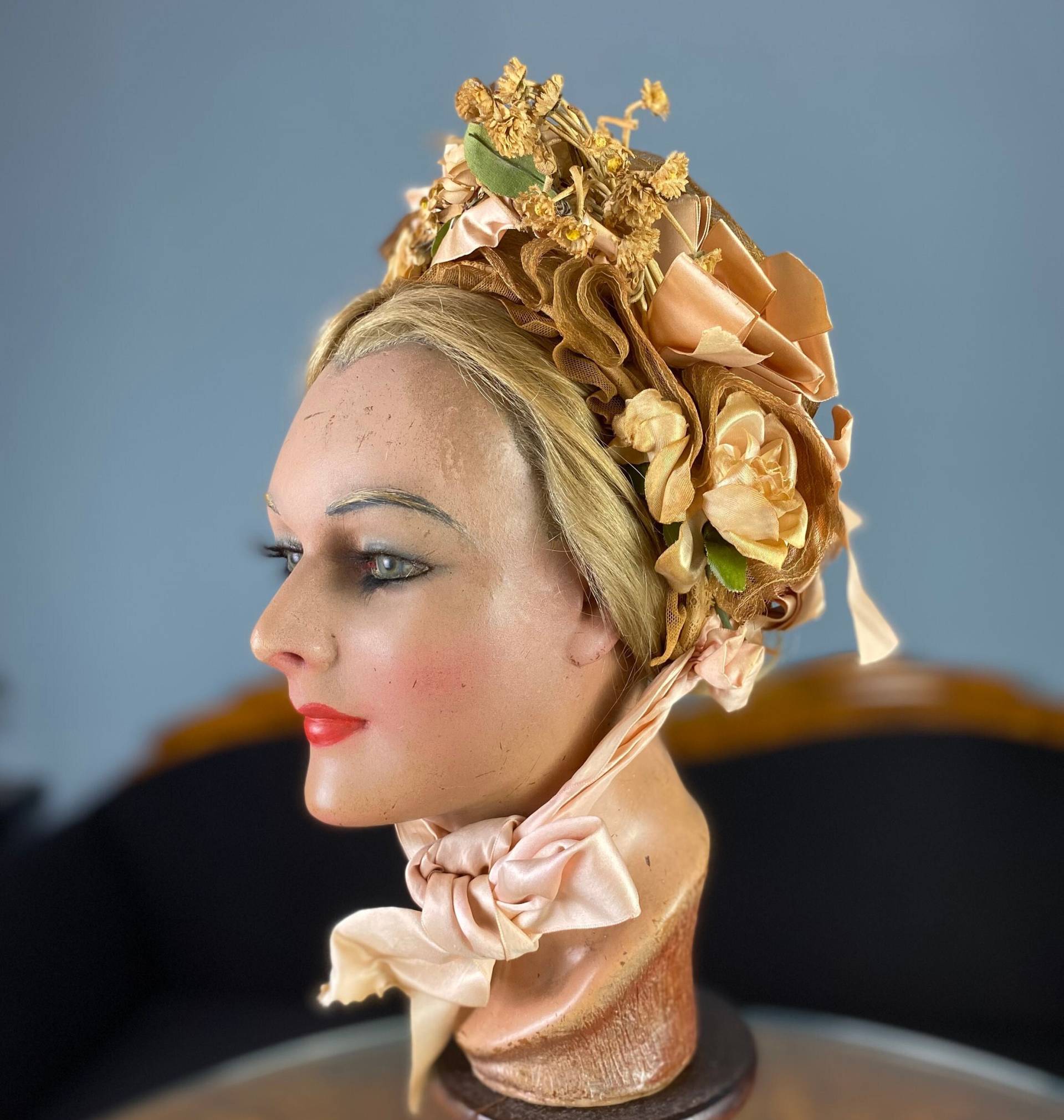 Antike 1880Er Jahre Victorian Flower Bonnet, Rosshaar & Seide von MadameFlorence