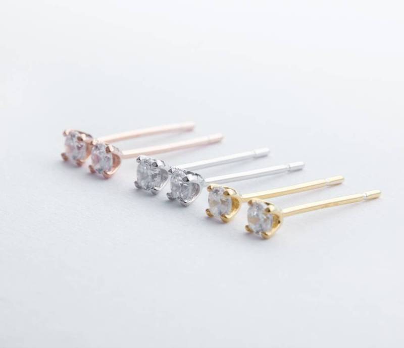 1 Paar Mini Ohrstecker-Zart-Schlicht-Zirkon-925Er Silber-Gold-Silber-Rosegold-Minimalistisch-Hochzeit-Helix-Tragus von MadameLiAnn