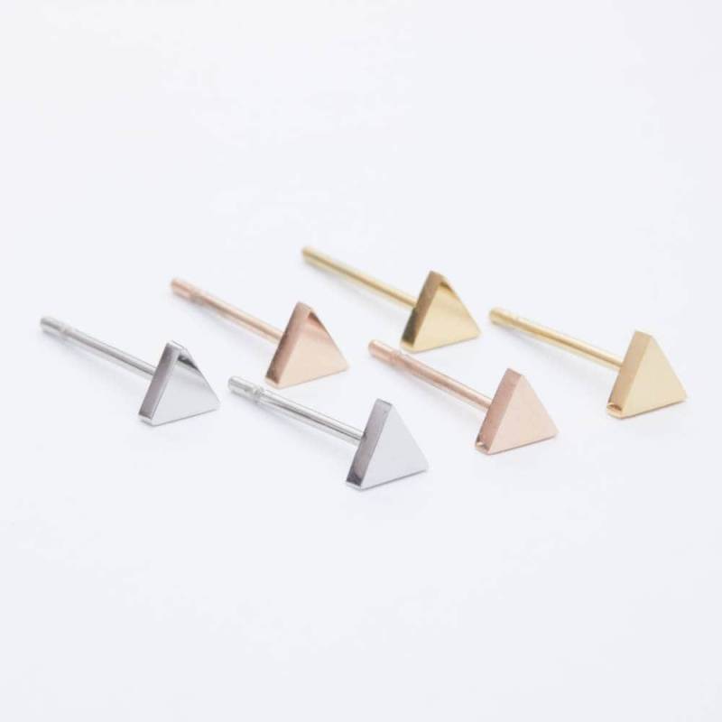 Ohrstecker Dreieck-Schlicht-Minimal-Filigran-Minimalistisch-Zart-Geometrisch-Edelstahl-Gold-Rosegold-Vergoldet von MadameLiAnn