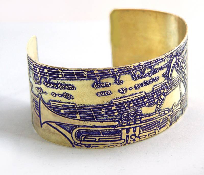 Geätzte Messing Manschette Armband - Memphis-stadt von MadamePoindextra